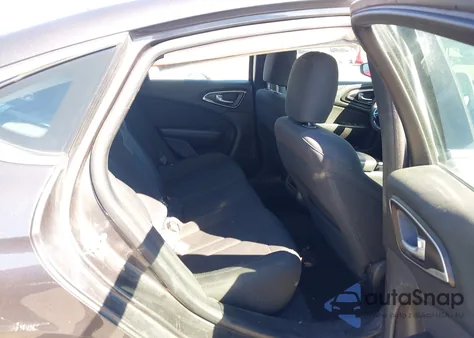 2016 Chrysler 200 Touring из США, поврежденный, VIN 1C3CCCFB3GN182423